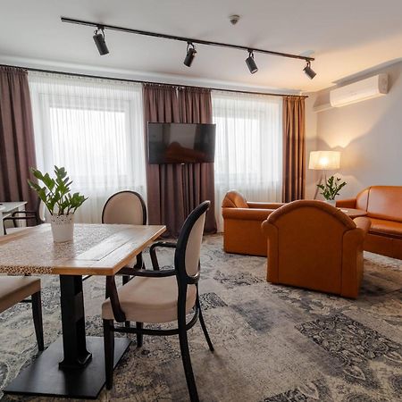 Hotel Nafta Кросно Екстер'єр фото